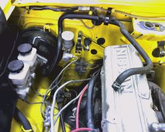 vacum hose and accel linkages connected