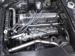 Engine bay: Passengers side