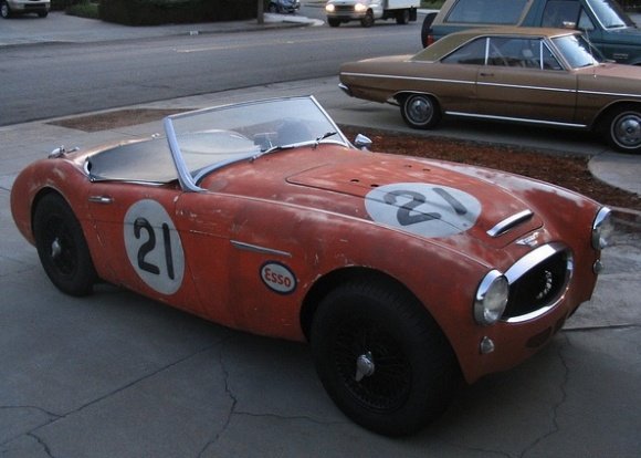 1961_Austin_Healey_3000_BT7_Roadster_Ford_V8_For_Sale_resize.jpg