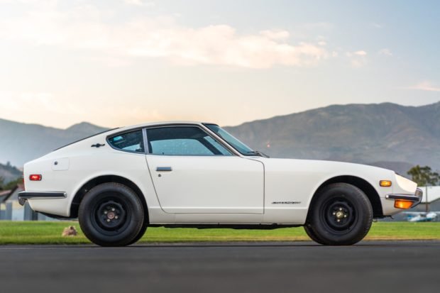 1970_datsun_240z_1579727724e5e6acA720353