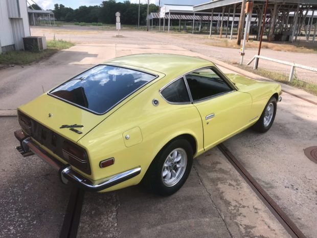 1971_datsun_240z_152962787490eba4df58edc