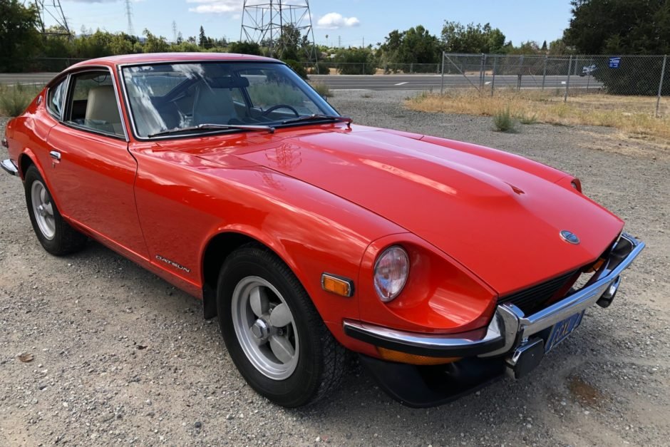 1972_datsun_240z_156554888066e7dff9f9876