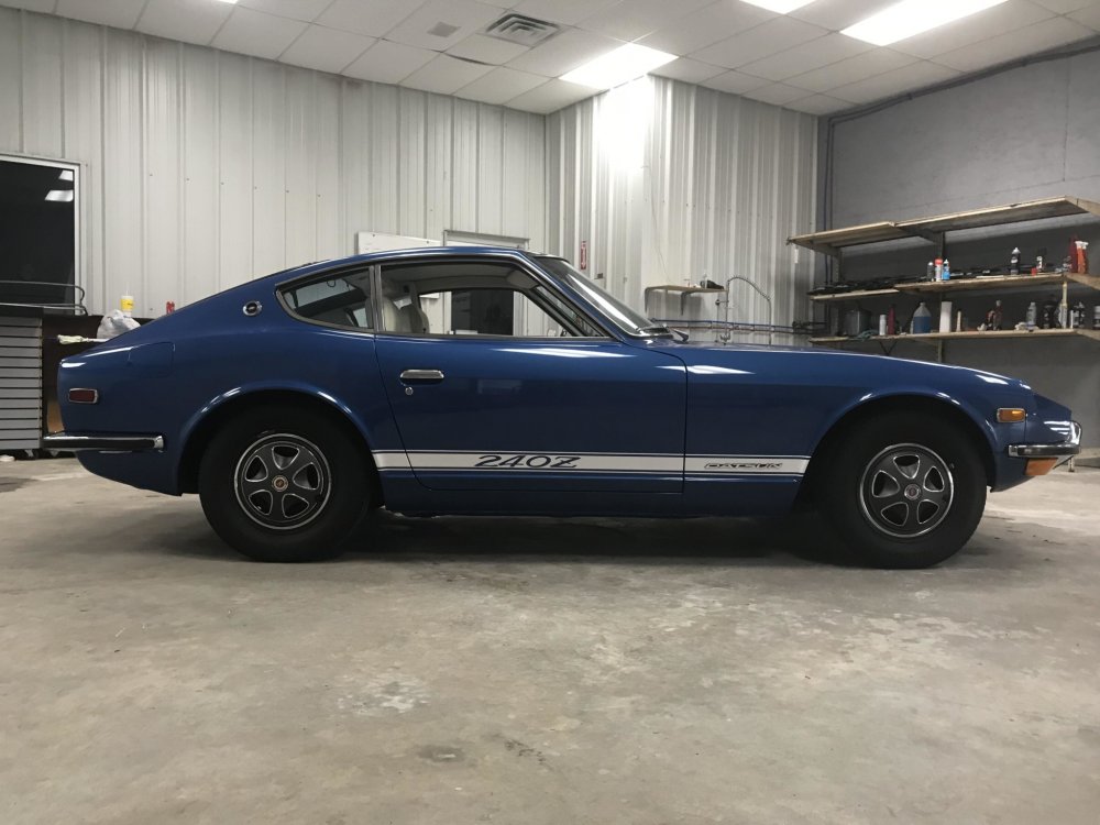 1972_datsun_240z_156649073558b4090eba4df