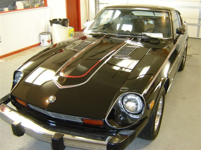 1978_datsun_black_pearl_280zstripes_fini