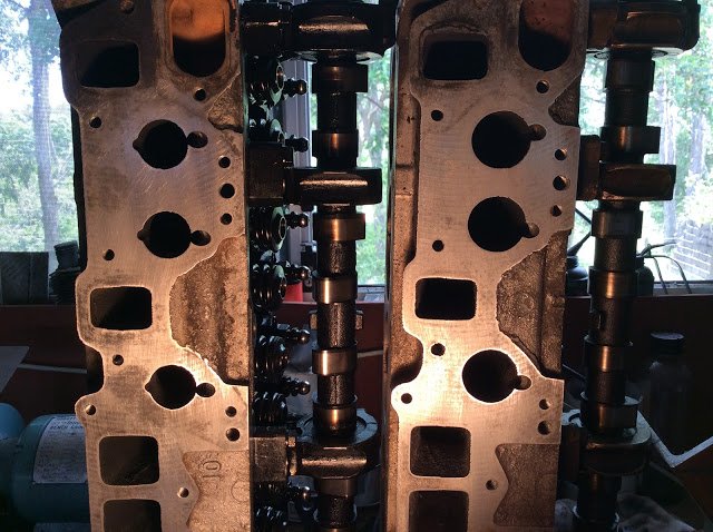 Overview Of L6 Engine Heads - Engine - Auszcar
