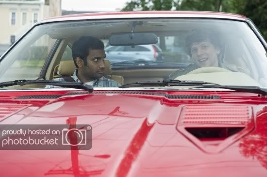 30-minutes-or-less-movie-image-jesse-eisenberg-aziz-ansari-011-550x365.jpg