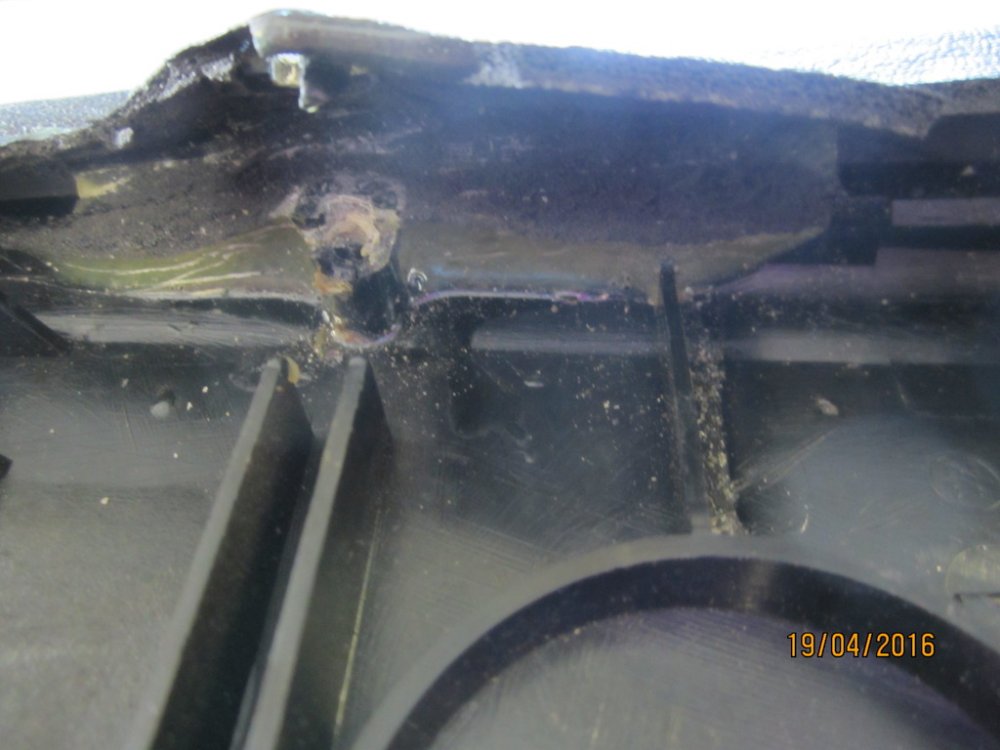 Console%20Lid%20Inside%202_zpsfgylcehu.j