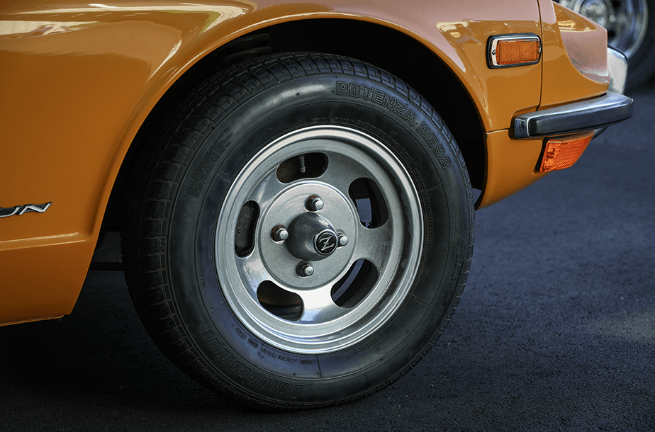 DUTSAN_FAIRLADY_240Zy_06.png