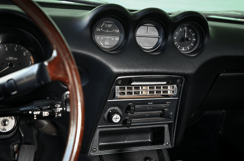 DUTSAN_FAIRLADY_240Zy_19.png