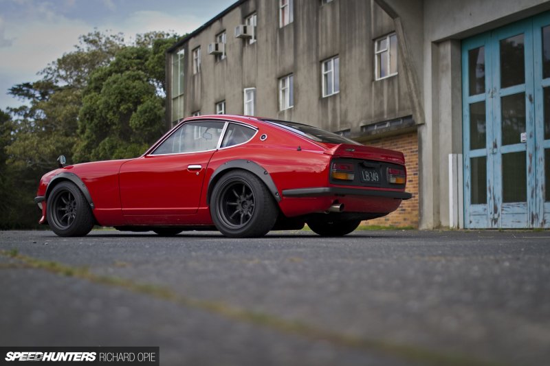 Datsun_S30_240Z_280Z_Comparo-45-800x533.