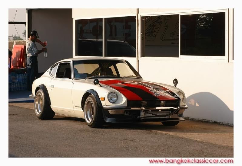 bosozoku-style-car-feature-okumis-nissan-240z-pic4.jpg