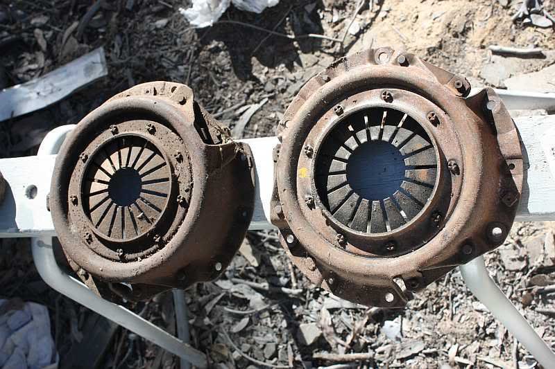 Clutch Bleeding Problem Gearbox Auszcar