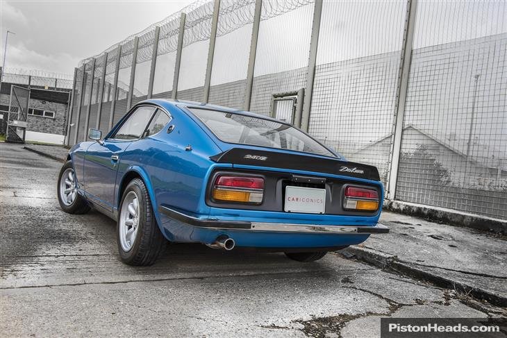 datsun-240z-S1825117-4.jpg