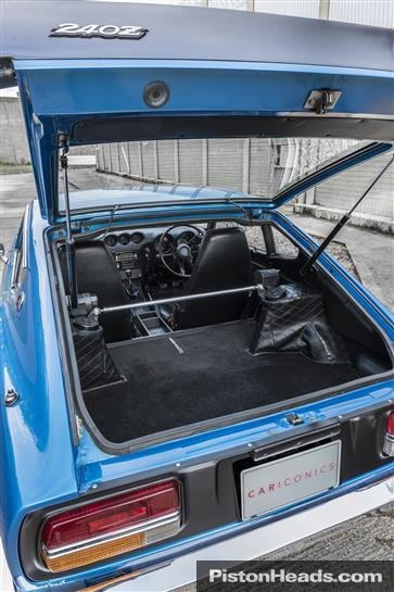 datsun-240z-S1825117-8.jpg