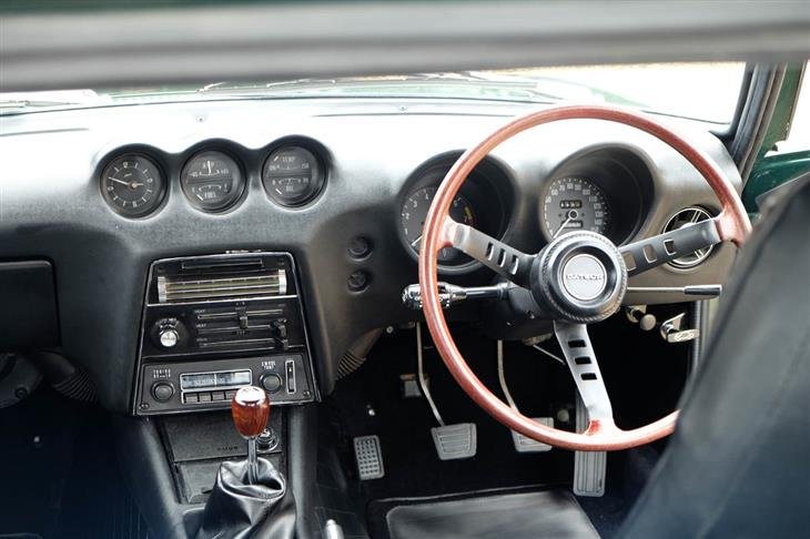 datsun-240z-S2946751-10.jpg