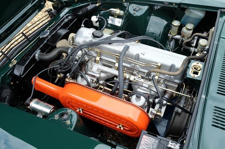datsun-240z-S2946751-11.jpg