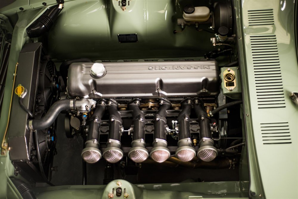datsun-240z-S3535464-4.jpg
