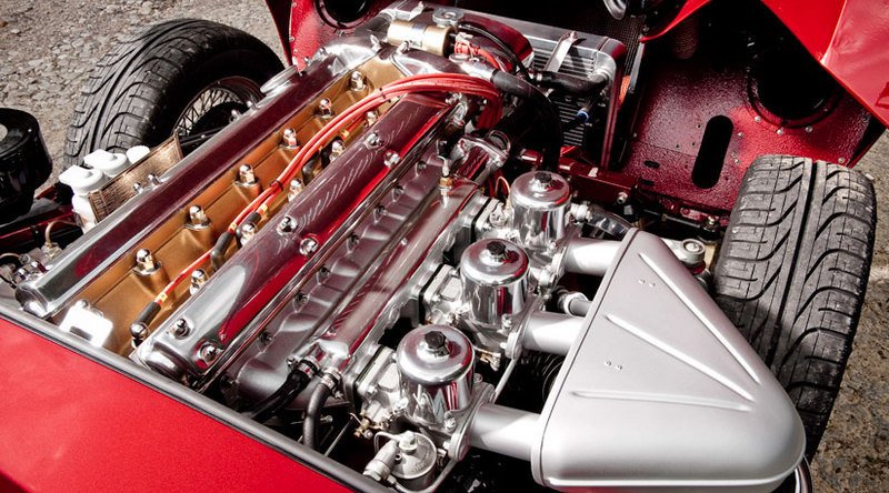 eagle-e-type-speedst-4_800x0w.jpg