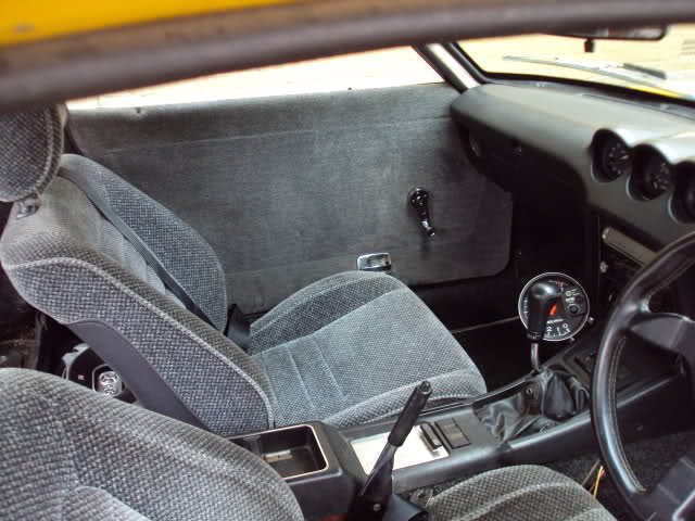 r8x9qr.jpg