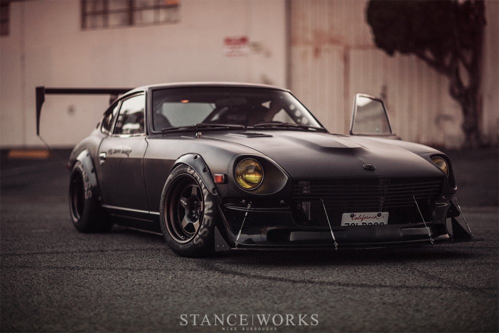 riley-z-240-260z-jdm-slammed.jpg