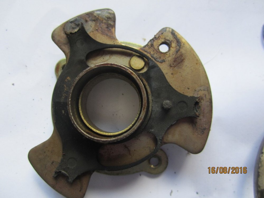 L26 Distributor plate.JPG