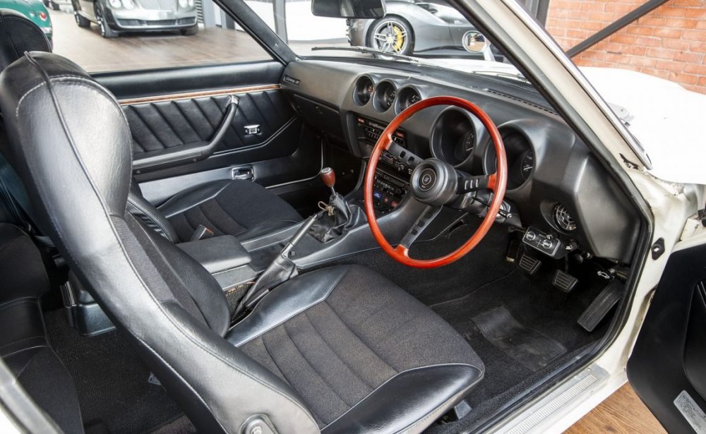 Datsun-fairlady-z-white-15-1140x700.jpg